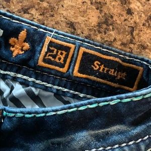 Straight leg rock revival